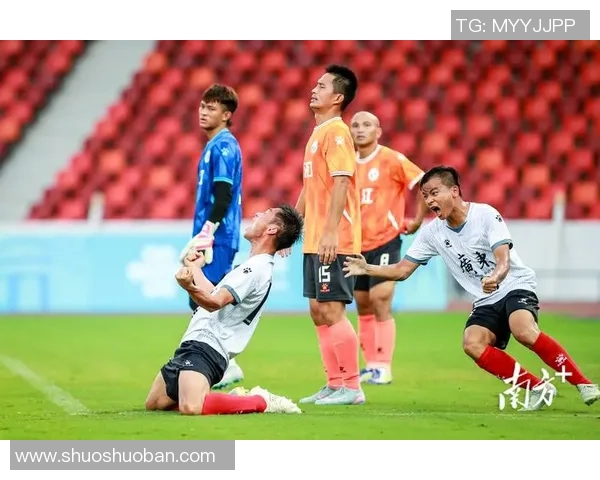 广州足球队的默契配合与战术分析探讨之路