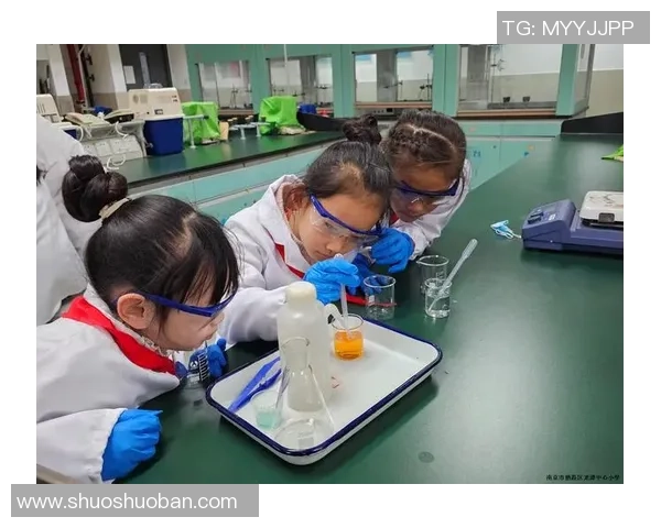 周秀英的羽毛球人生深度对话探索她的奋斗与梦想之路